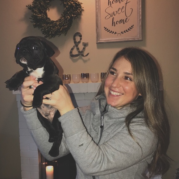 Meet Your Posher - Picture 2 of 5